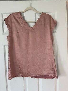 Sleeveless V-Neck Satin Top in Dusty Rose